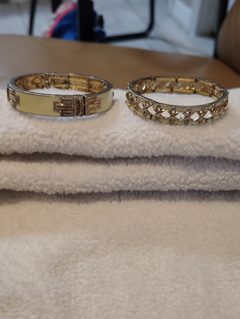 Gold-Tone Women's Bangle Bracelet Set - Stretch